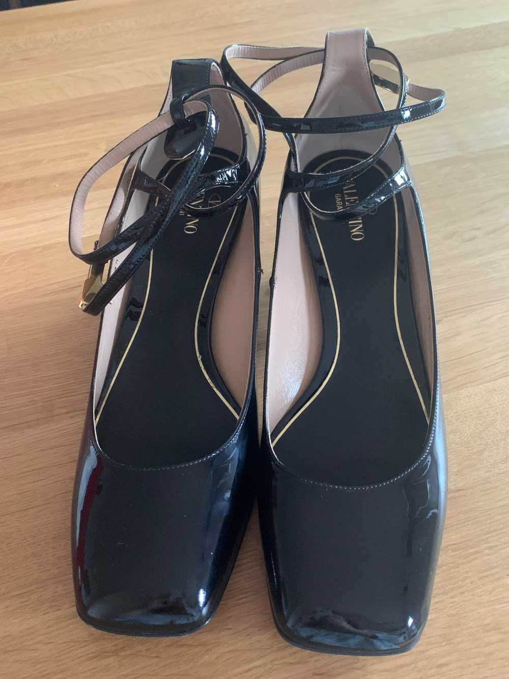 Product Details Valentino Black Patent Leather Ta… - image 2