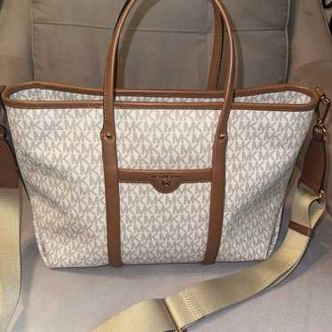 Michael Kors Beck MK Signature Convertible Tote B… - image 1