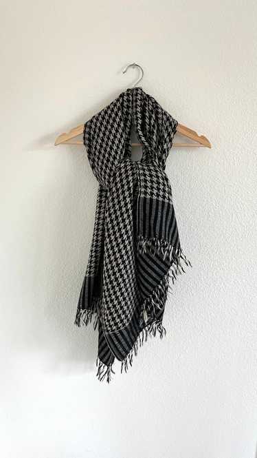 Adrienne Vittadini Houndstooth Scarf | Used,…