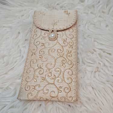 Vintage Embroidered Cream Ivory Soft Eyeglass case - image 1