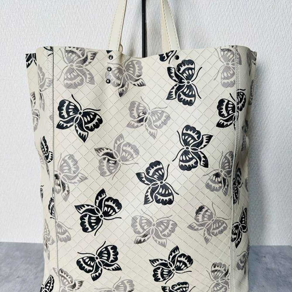 Bottega Veneta Butterfly Print Intrecciato Leathe… - image 10