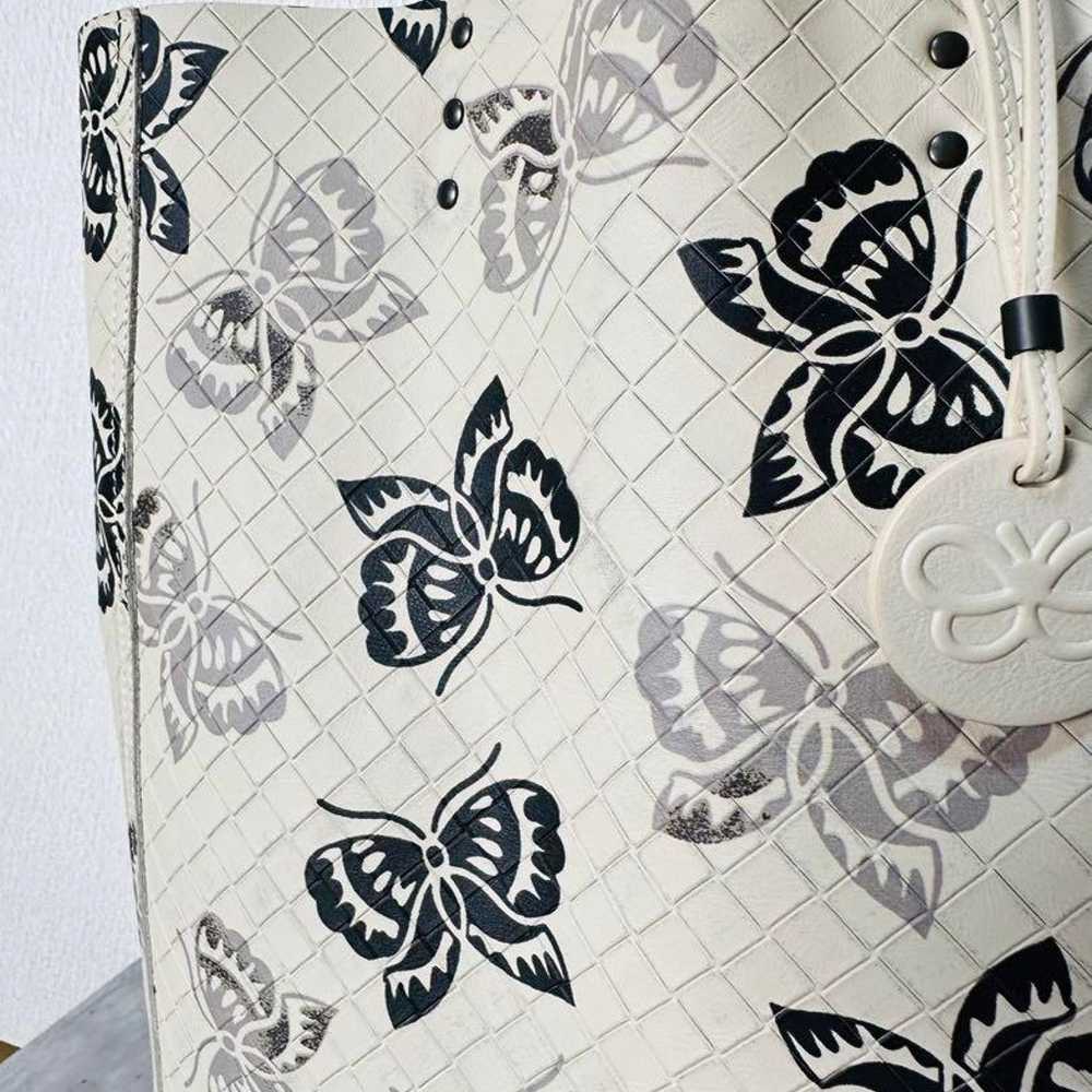 Bottega Veneta Butterfly Print Intrecciato Leathe… - image 4