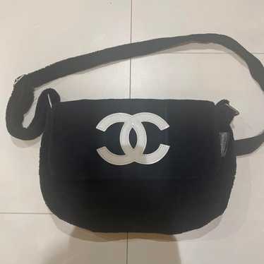 CHANEL black suede shoulder bag