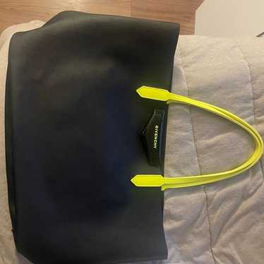 Givenchy neon tote bag - image 1