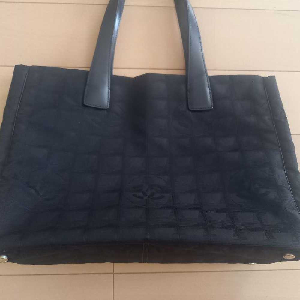 Chanel tote bag, black, in excellent condition, a… - image 3