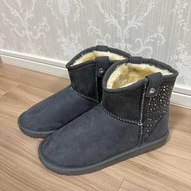 Gray sheepskin boots with embellishments, brand n… - image 1