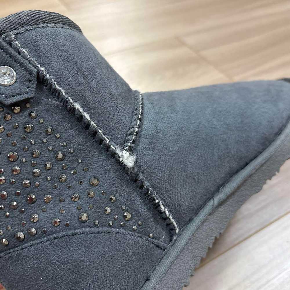 Gray sheepskin boots with embellishments, brand n… - image 6