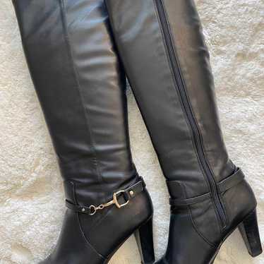 Black leather long boots with 5cm heel. - image 1