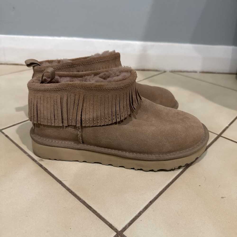 UGG Classic Short with Fringe size 6 - image 2