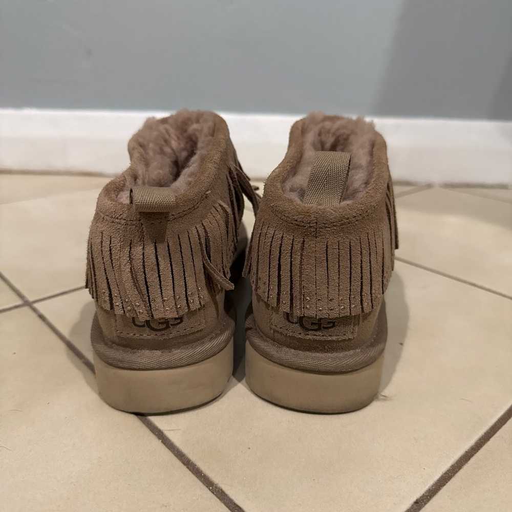 UGG Classic Short with Fringe size 6 - image 3