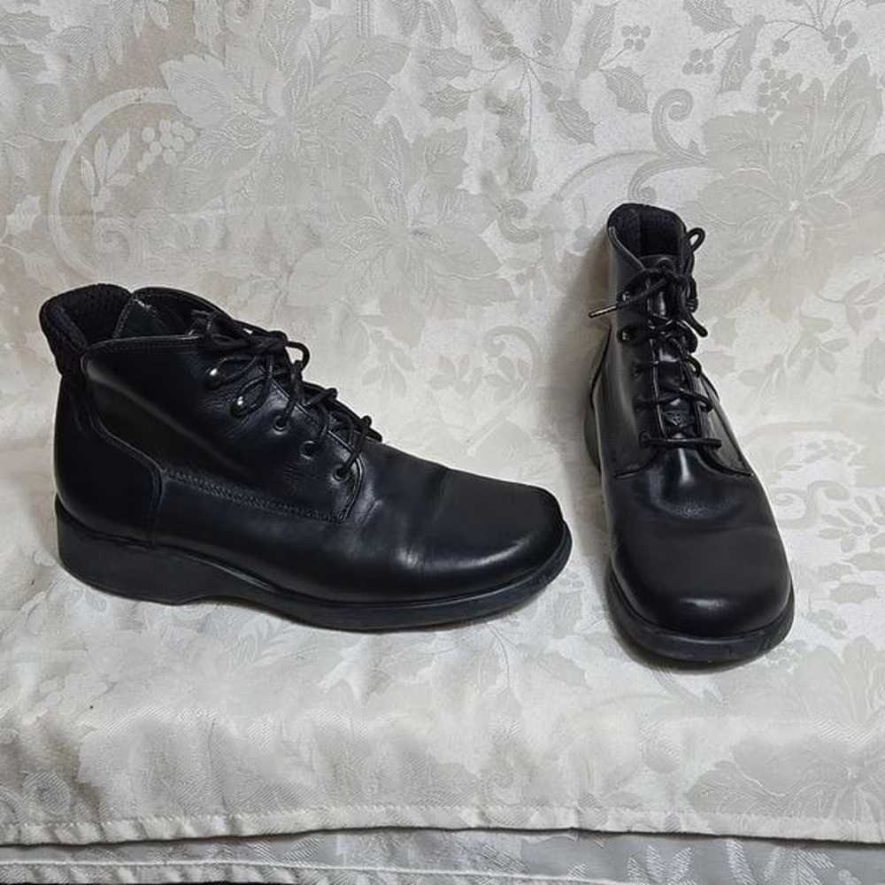 L.L. Bean Vintage Black Leather Grandma Lace up B… - image 2