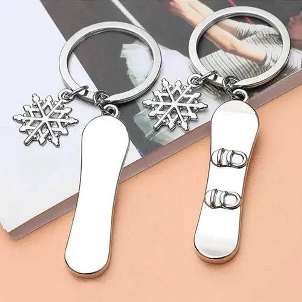 Jewelry × Streetwear Snowboard keychain - image 2