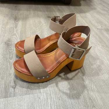 MIA Sabrinda Platform Chunky Heel Sandals