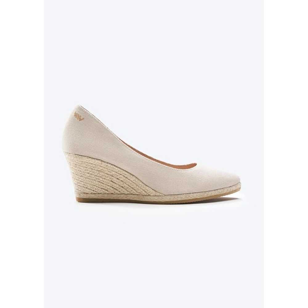 Viscata Roses Canvas V Cut Espadrille Wedges Size… - image 2