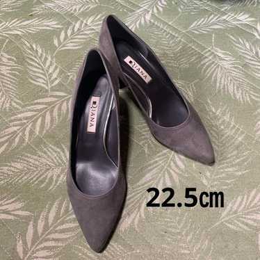 【22.5cm/Like New】DIANA Suede Pumps Gray - image 1