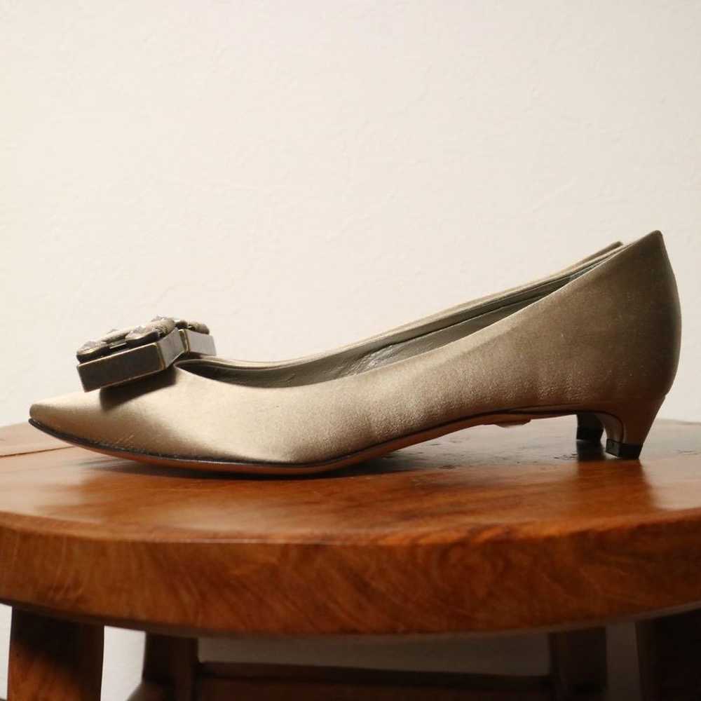 Brand new, unused Kalliste pumps made in Italy. - image 3