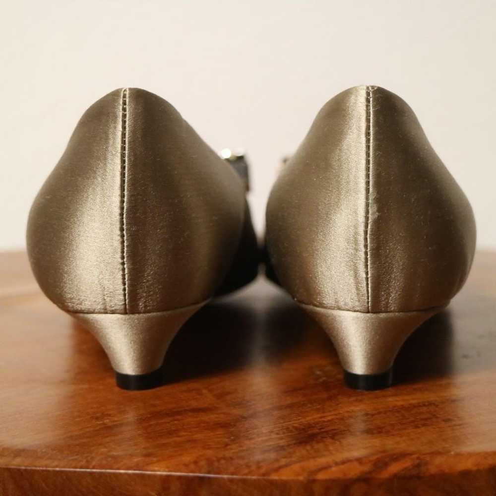 Brand new, unused Kalliste pumps made in Italy. - image 4