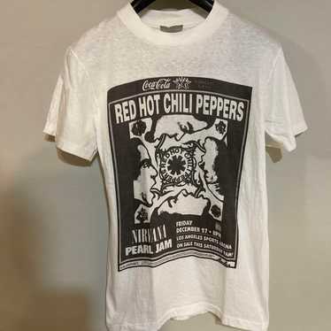 Nirvana Pearl Jam Red Hot Chili Peppers T-Shirt W… - image 1