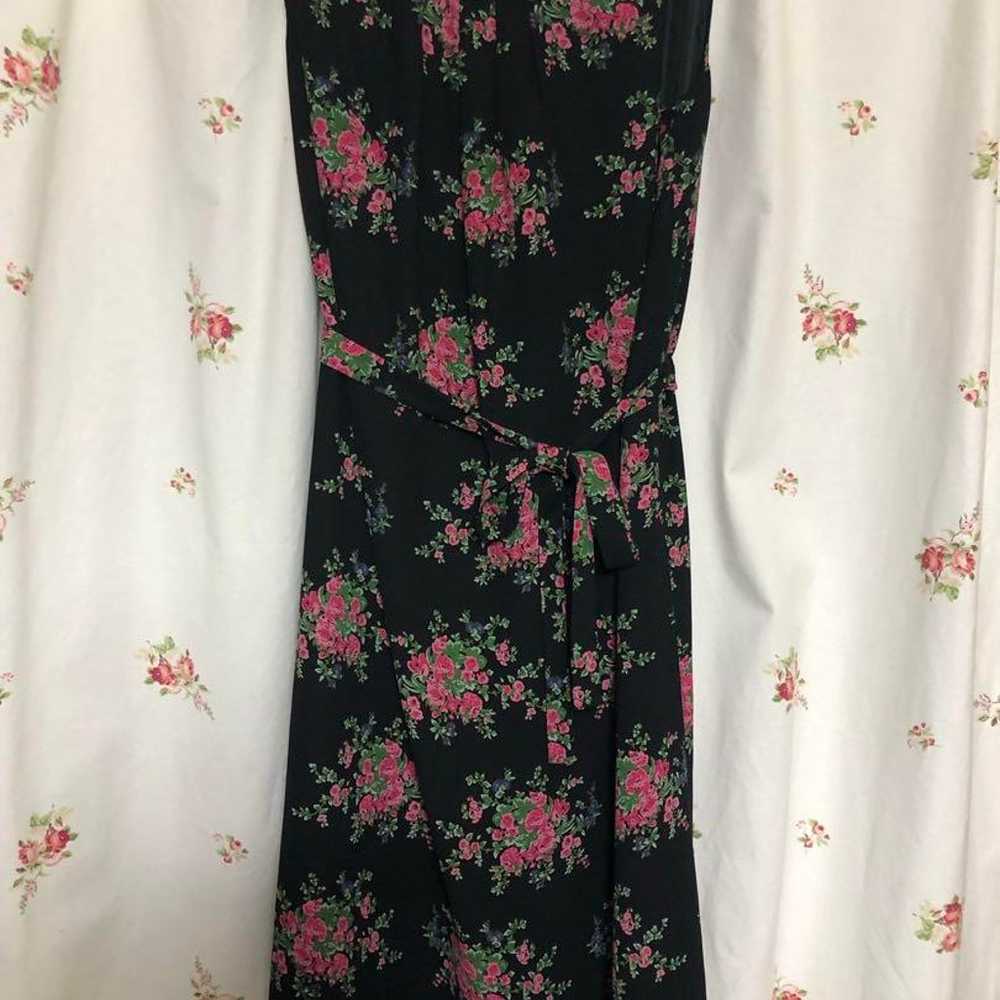 Laura Ashley floral sleeveless knee-length dress - image 3