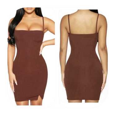 Naked Wardrobe S brown front slit ribbed mini dres