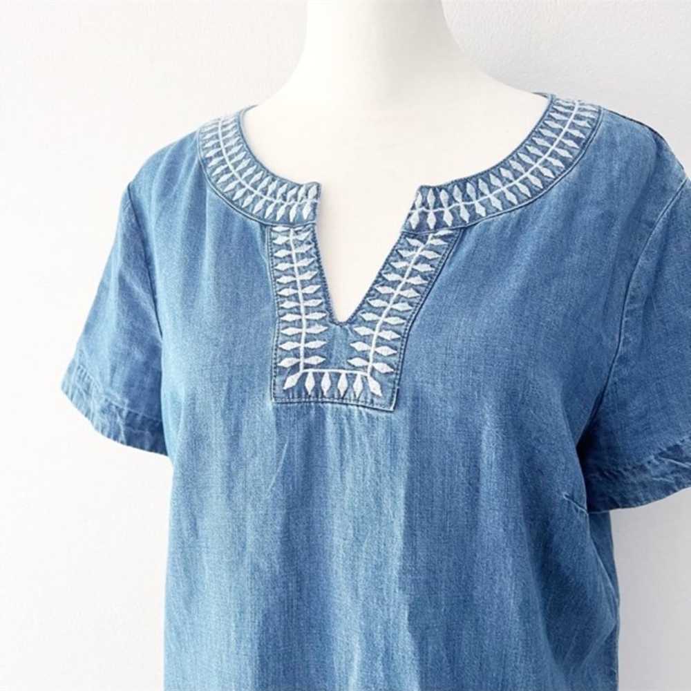 Talbots Chambray Denim Embroidered Short Sleeve D… - image 2