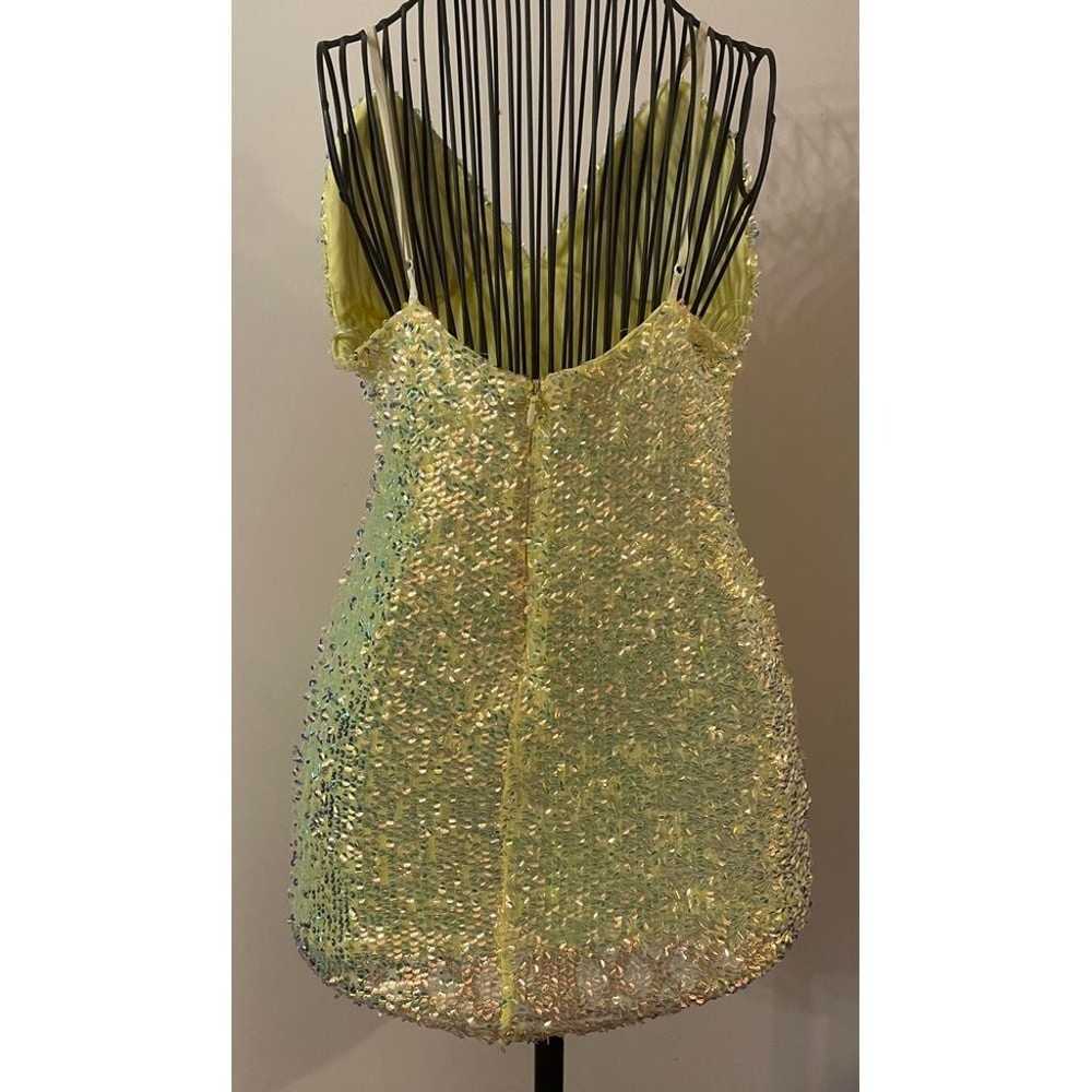 Stunning Sequin Mini Dress - Shimmering Gold-Gree… - image 2