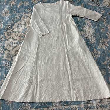 Linen dress with seven-quarter sleeves. - image 1