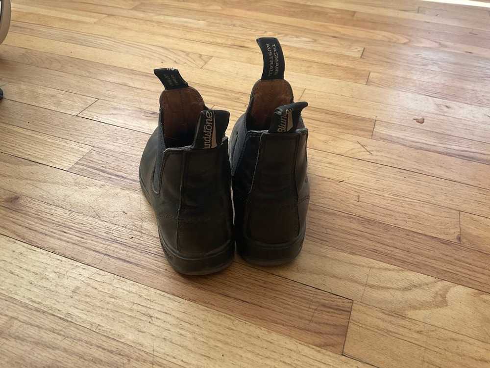 Blundstone Classic Chelsea Boots 558 (6) | Used,… - image 2