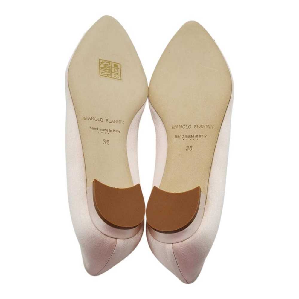 Manolo Blahnik Hangisi silk flats - image 6