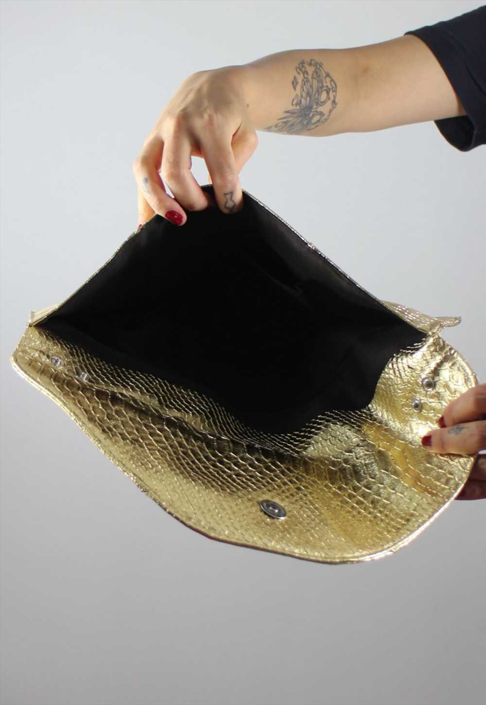 Y2K Oversized Shoulder Bag / Clutch Bag in Gold C… - image 3