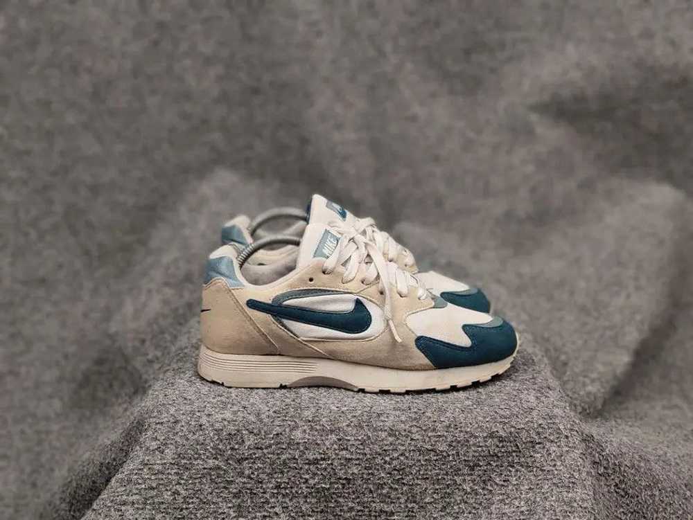 Nike × Streetwear × Vintage Vintage 96's Nike Out… - image 1