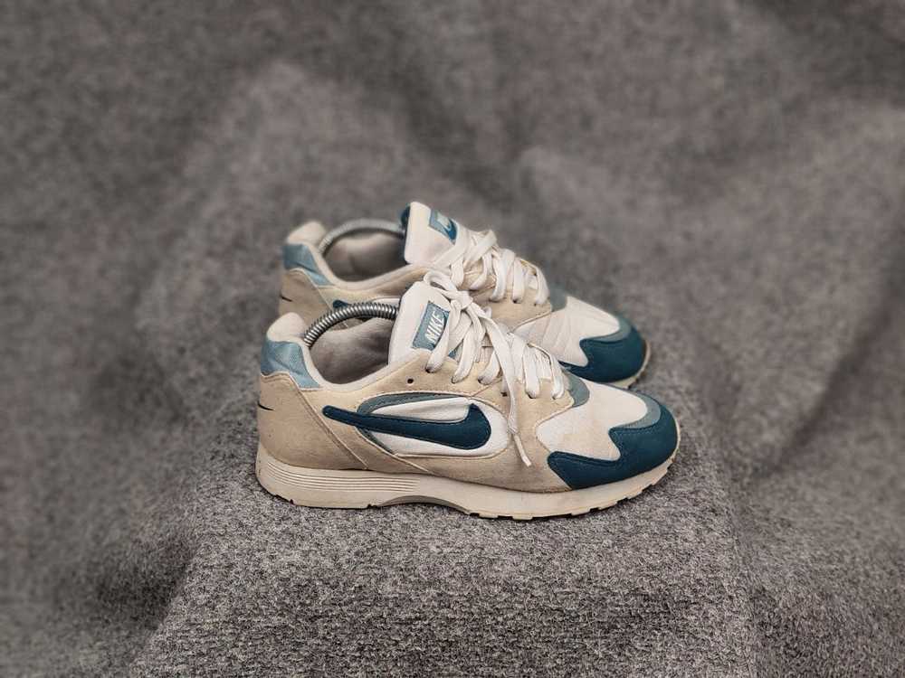 Nike × Streetwear × Vintage Vintage 96's Nike Out… - image 3