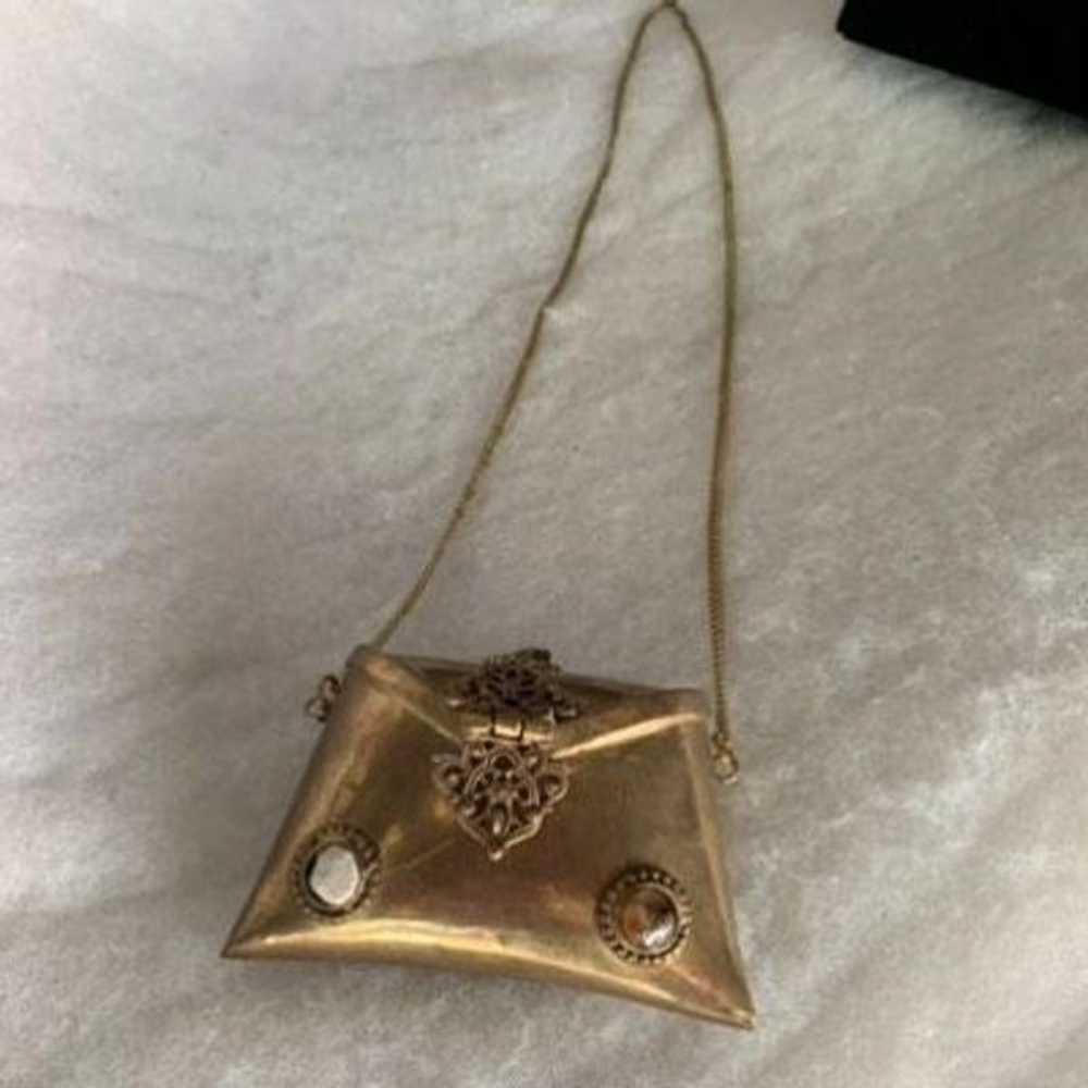 1930’s Mini Metal Shoulder Bag Adorned With Gemst… - image 11