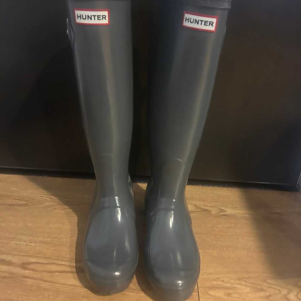 Women’s Hunter Rain Boots and Logo Fleece Socks S… - image 6