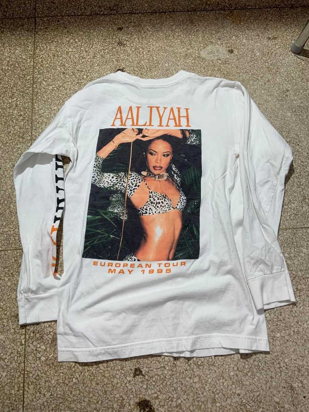 Designer Aaliyah Preowned Small Long Sleeve T-shi… - image 3