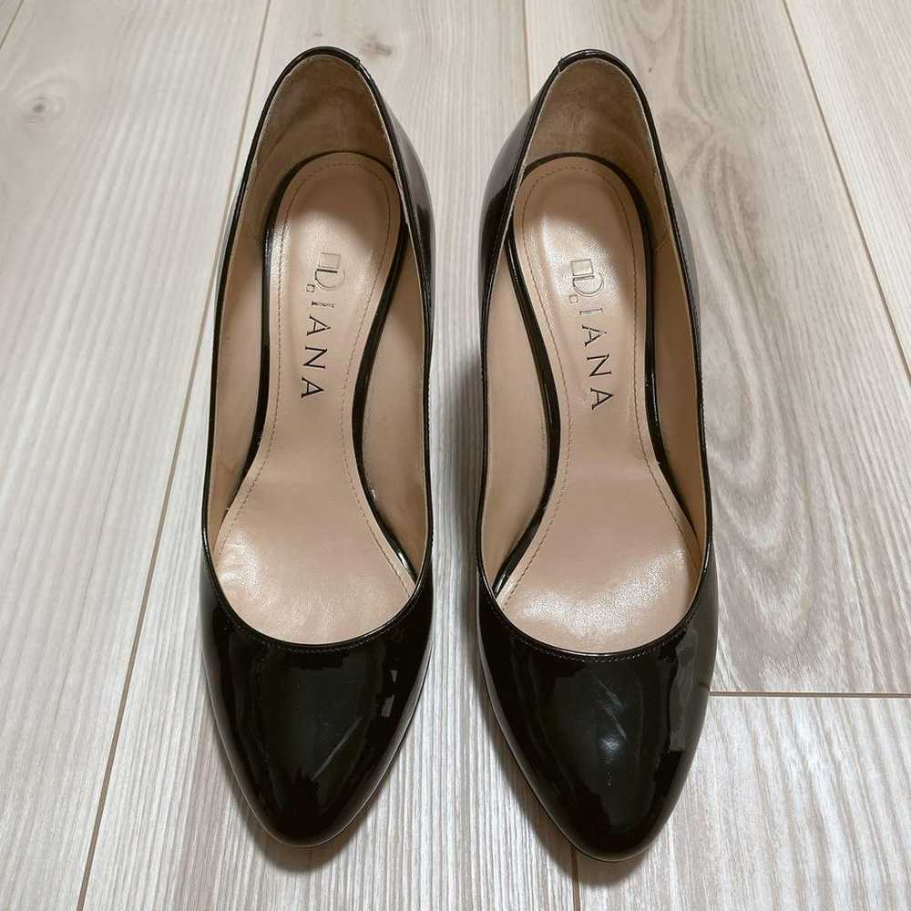 DIANA pumps in black. - image 2