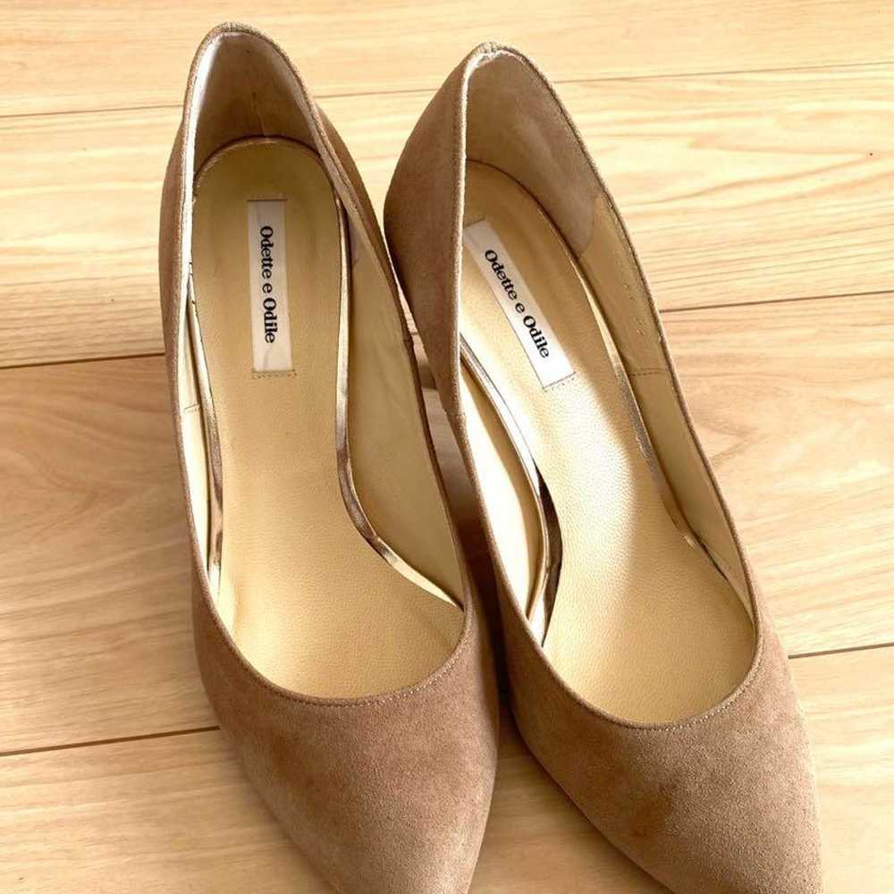 Odette and Odile beige pumps, 23cm - image 1