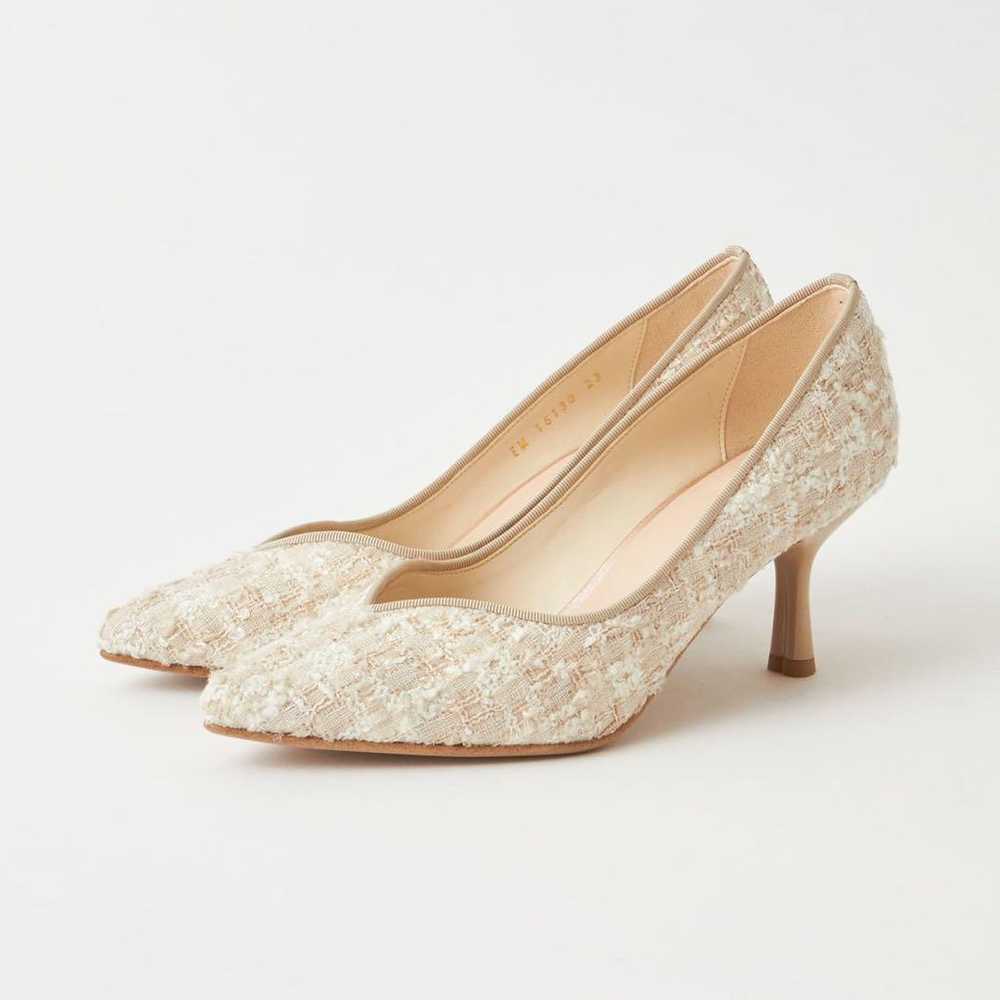 DIANA Feminine Pumps - image 1