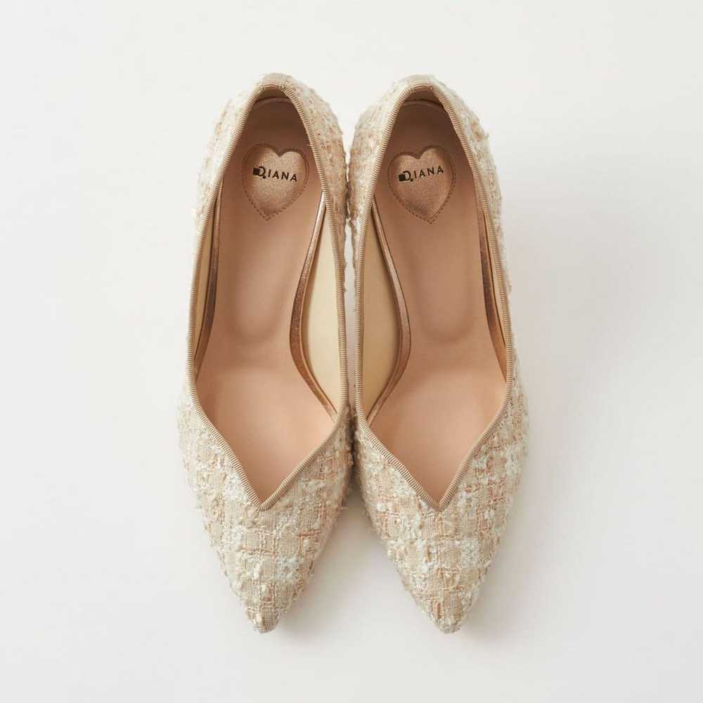 DIANA Feminine Pumps - image 3