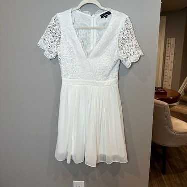 Lulus white lace sleeve dress Large