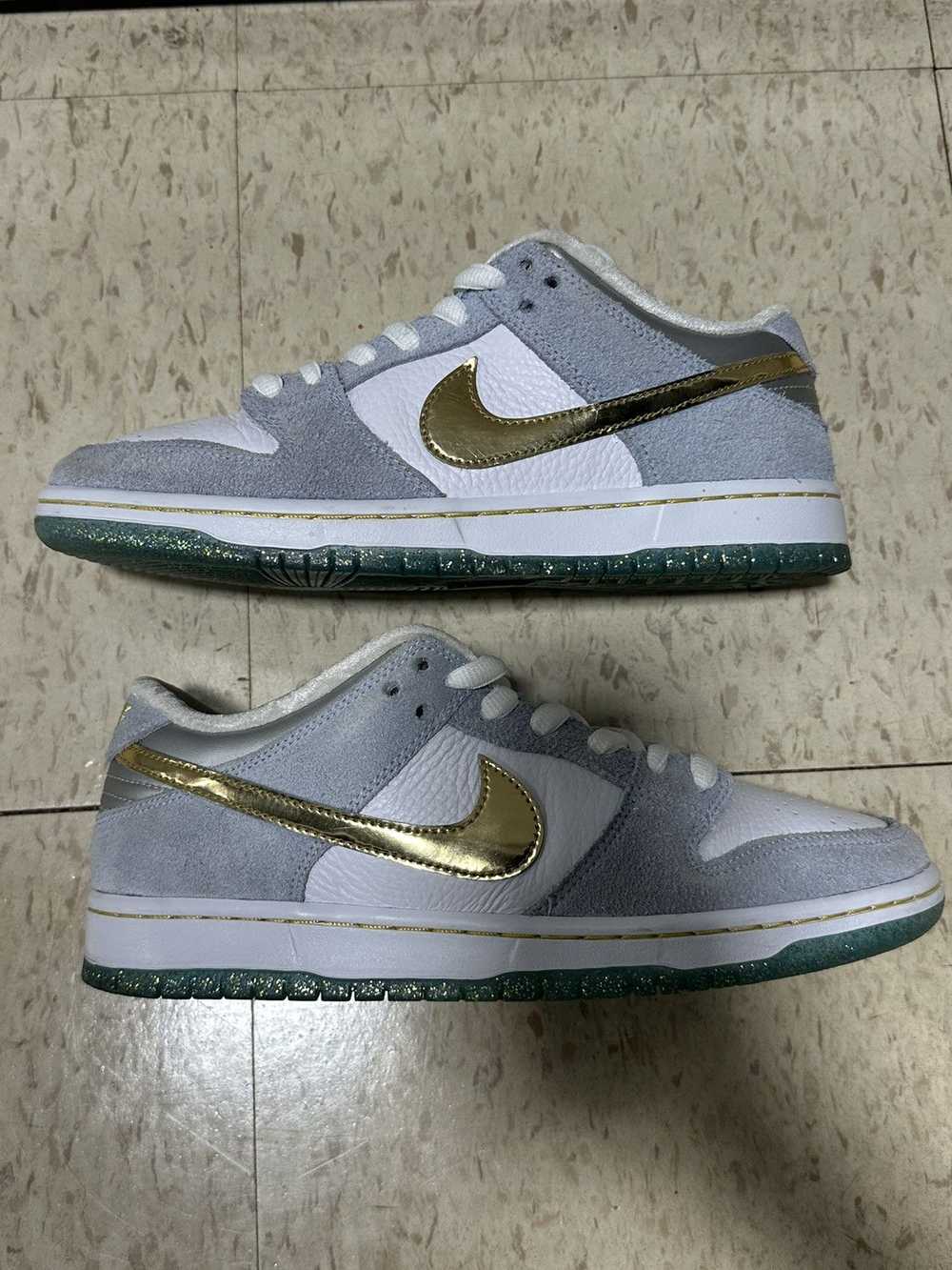 Nike Nike Sb Sean Cliver “Holiday Special” - image 5