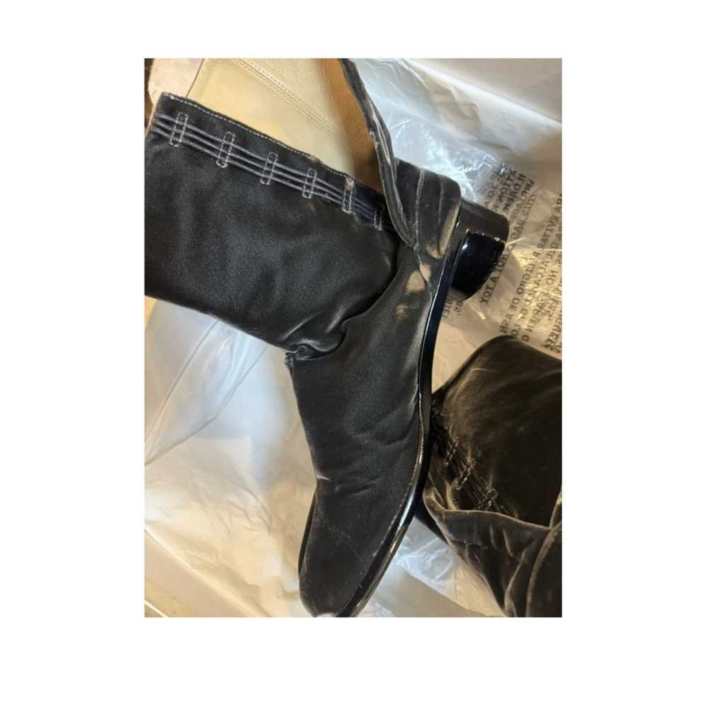 Maison Martin Margiela Tabi velvet boots - image 4