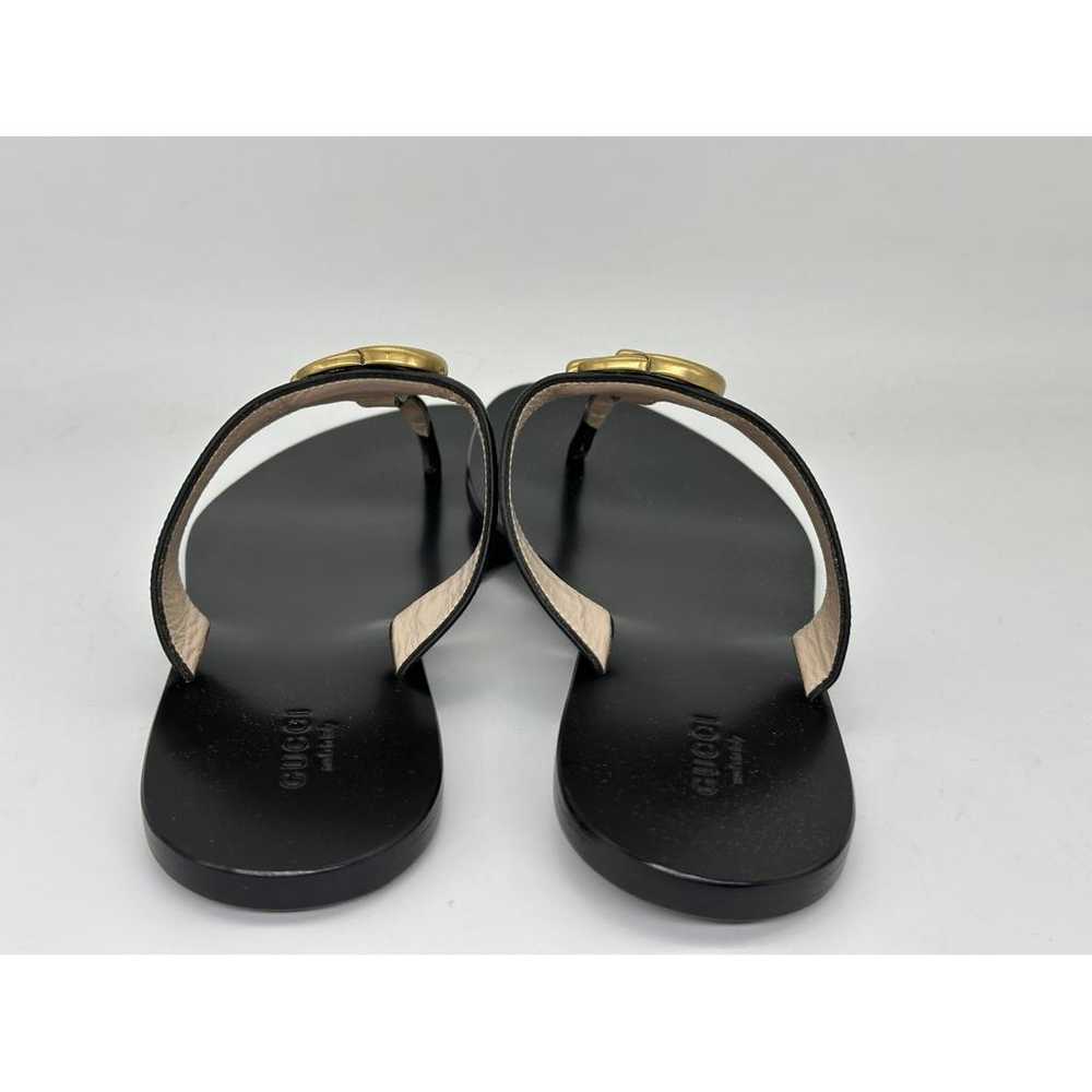 Gucci Double G leather sandal - image 9