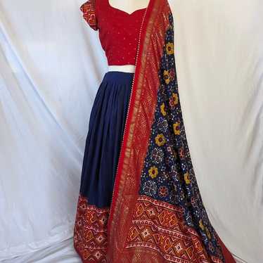 Navratri Garba Chaniya choli / lehnga choli patola