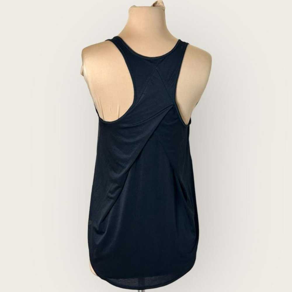 Lululemon T-shirt - image 6