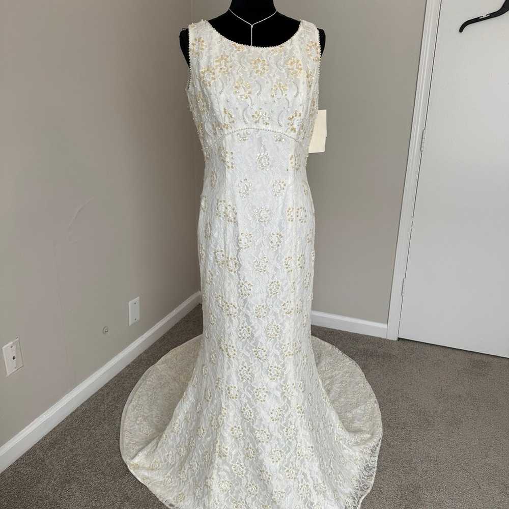 Ivory Beaded Wedding Dress Size 16 - image 1