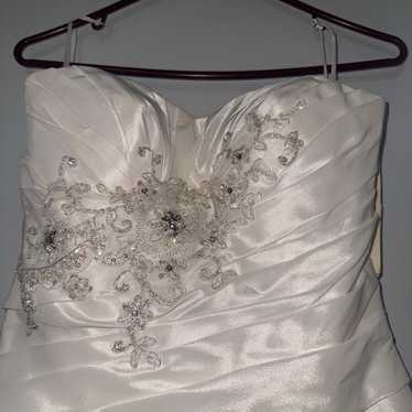 Casa blanca wedding gown