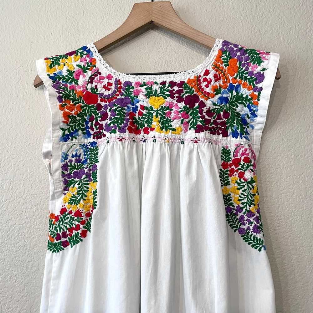 Mi Golondrina Arroyo de Flores Embroidered Shift … - image 10