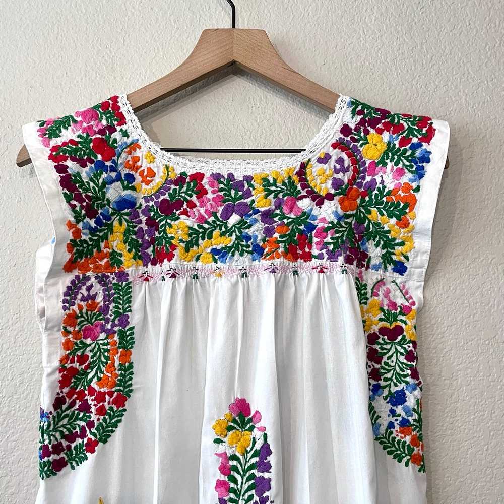 Mi Golondrina Arroyo de Flores Embroidered Shift … - image 4