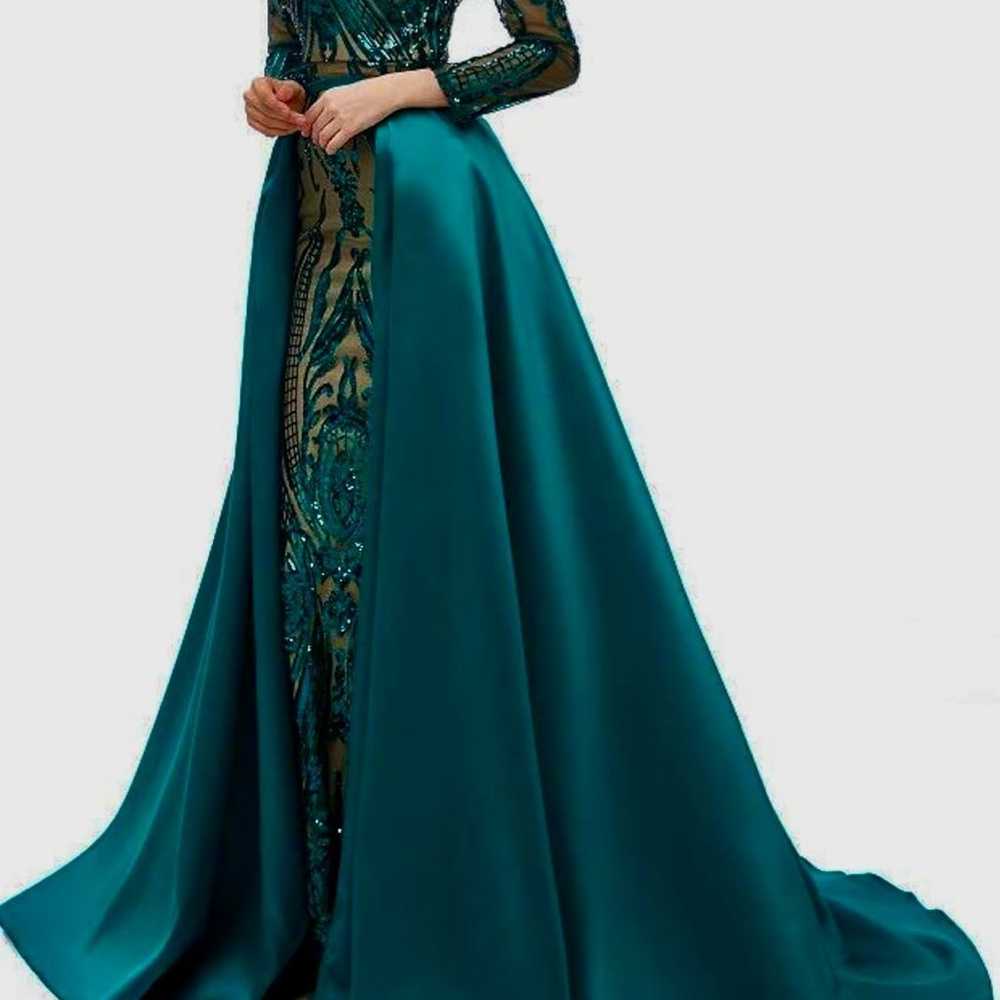 Happy New Year!!! Gorgeous Emerald Dress - image 4